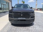 2026 Navigator Thumbnail 9