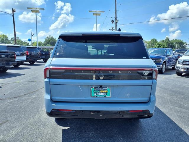 2026 Lincoln Navigator - $87,000