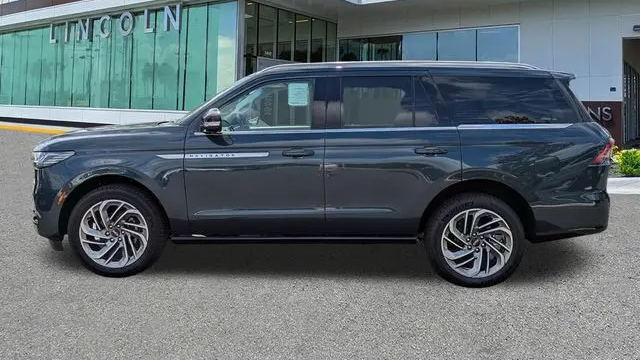 2026 Lincoln Navigator Reserve