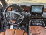 2019 Navigator Thumbnail 9