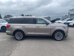 2020 Navigator Thumbnail 7