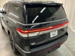 2022 Navigator Thumbnail 8