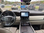 2019 Navigator Thumbnail 9