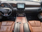2020 Navigator Thumbnail 17