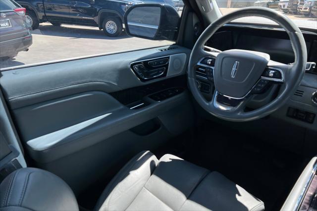 2021 Lincoln Navigator - $39,999