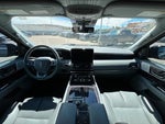 2021 Navigator Thumbnail 9
