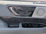 2021 Navigator Thumbnail 11