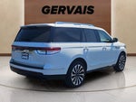 2022 Navigator Thumbnail 3