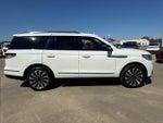 2022 Navigator Thumbnail 4