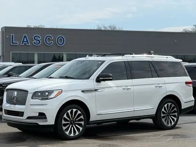 Photo of a 2022 Lincoln Navigator 4X4 Reserve 4DR SUV for sale