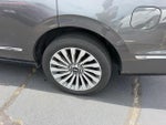 2018 Navigator Thumbnail 7