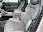 2018 Navigator Thumbnail 18