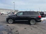 2019 Navigator Thumbnail 8