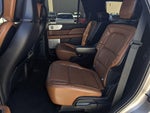 2020 Navigator Thumbnail 9