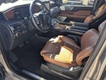 2020 Navigator Thumbnail 11