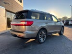 2020 Navigator Thumbnail 7