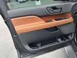 2020 Navigator Thumbnail 12