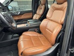 2020 Navigator Thumbnail 14