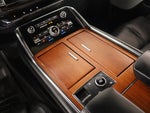 2020 Navigator Thumbnail 9