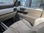 2021 Navigator Thumbnail 20