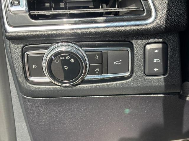 2021 Lincoln Navigator - $27,758