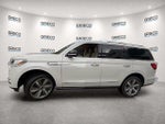 2019 Navigator Thumbnail 4