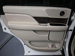 2019 Navigator Thumbnail 25