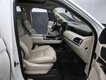 2019 Navigator Thumbnail 34