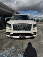 2019 Navigator Thumbnail 2