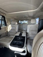 2019 Navigator Thumbnail 19