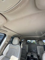 2019 Navigator Thumbnail 20