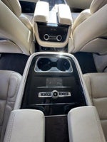 2019 Navigator Thumbnail 24