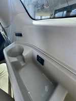 2019 Navigator Thumbnail 30