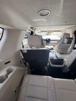 2019 Navigator Thumbnail 33