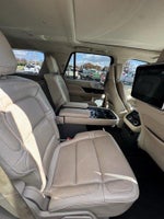 2019 Navigator Thumbnail 35