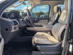 2022 Navigator Thumbnail 22