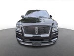 2019 Navigator Thumbnail 8