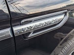2019 Navigator Thumbnail 10