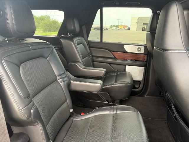 2020 Lincoln Navigator - $33,500