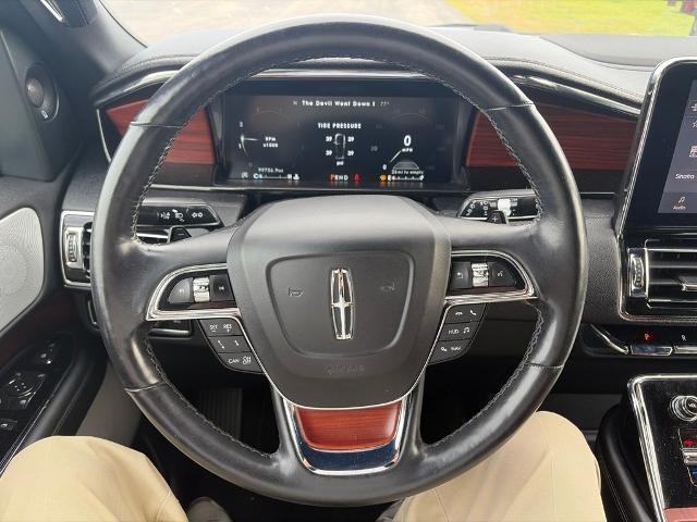 2020 Lincoln Navigator - $33,500