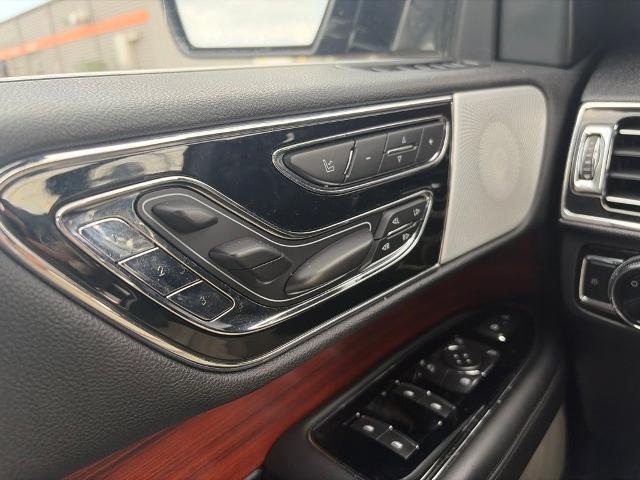 2020 Lincoln Navigator - $33,500
