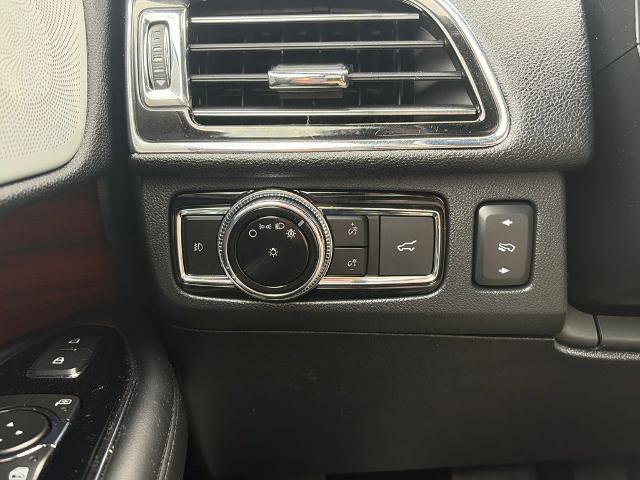 2020 Lincoln Navigator - $33,500