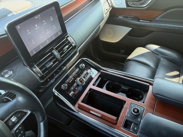 2020 Lincoln Navigator - $33,500