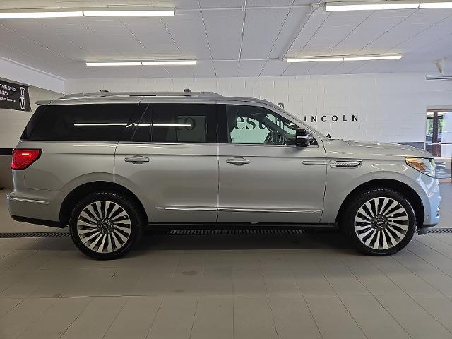 2021 Lincoln Navigator - $47,999