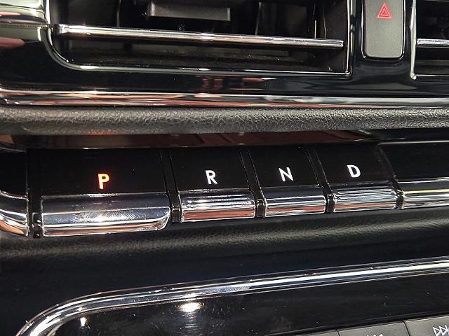 2021 Lincoln Navigator - $47,999