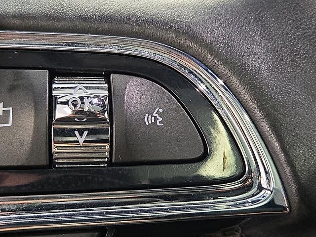 2021 Lincoln Navigator - $47,999