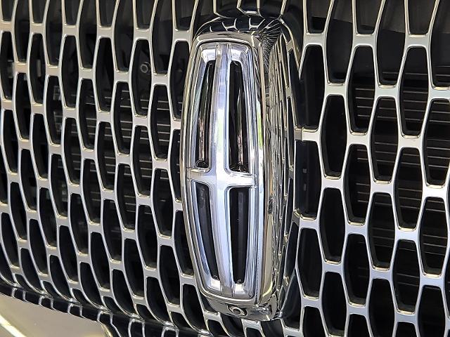 2021 Lincoln Navigator - $47,999