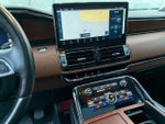 2022 Navigator Thumbnail 32