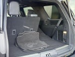 2022 Navigator Thumbnail 8