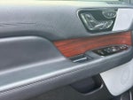 2022 Navigator Thumbnail 21